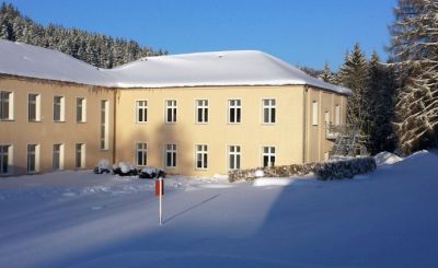 Kolleg im Winter